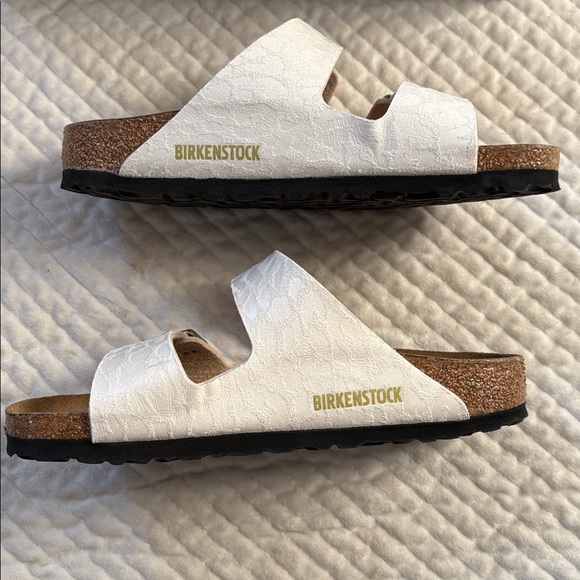 Birkenstock Arizona Sandal in Eggshell Leopard Print - Picture 6 of 10